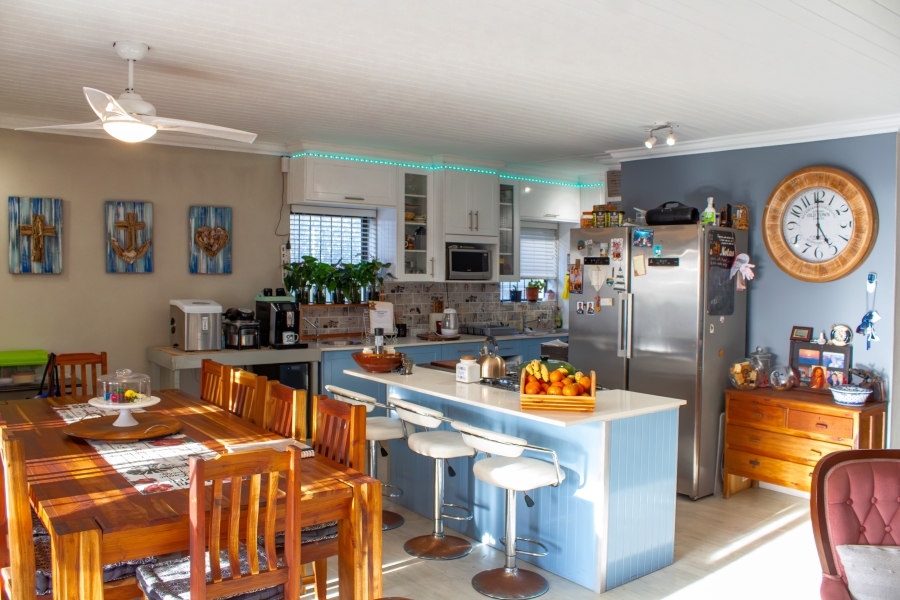 3 Bedroom Property for Sale in De Kelders Western Cape